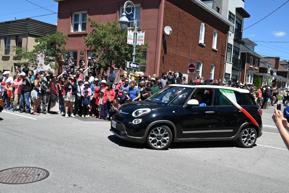 parade-122