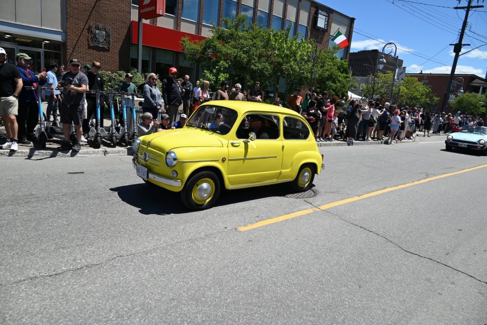 parade-28