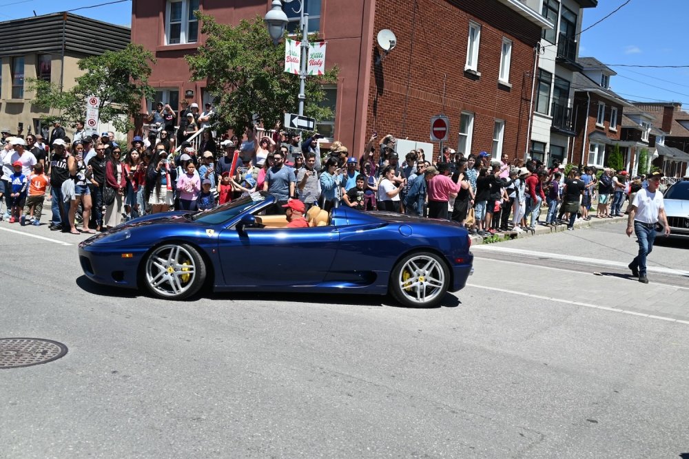 parade-75